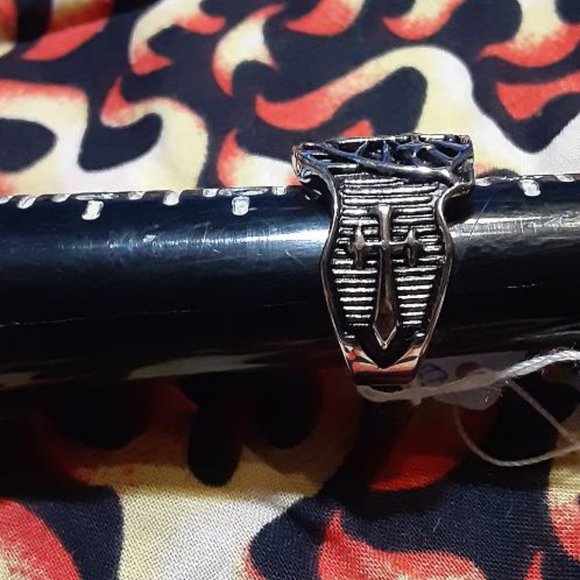 Biker Cross Shield Sz 9 - Picture 3 of 5